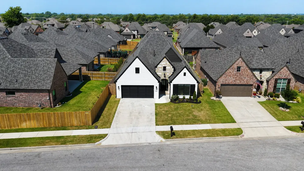 7912 146th EastAvenue Owasso, OK 74055