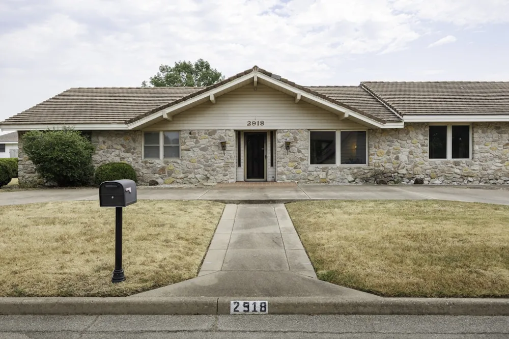 2918 Longridge Lane Bartlesville, OK 74006