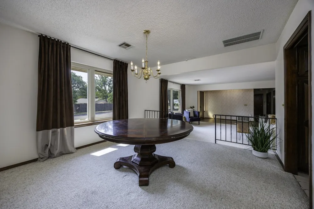 2918 Longridge Lane Bartlesville, OK 74006