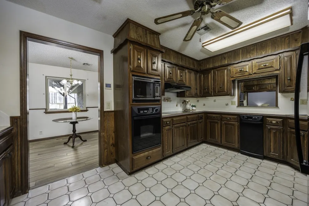 2918 Longridge Lane Bartlesville, OK 74006
