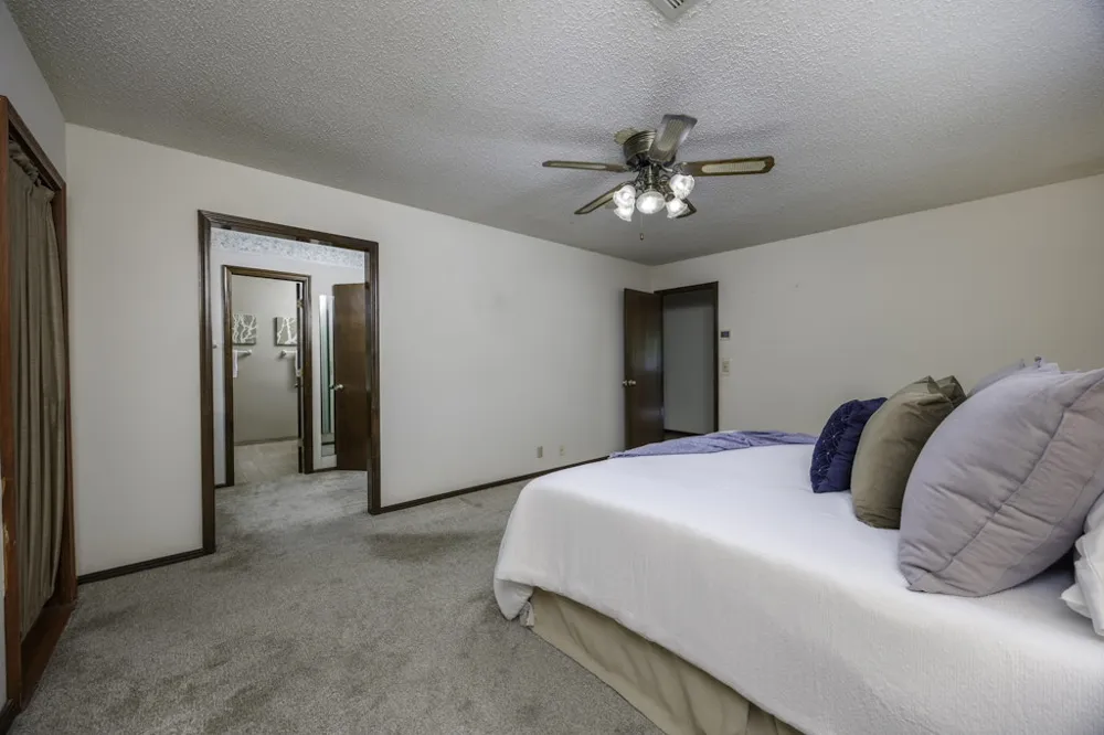 2918 Longridge Lane Bartlesville, OK 74006