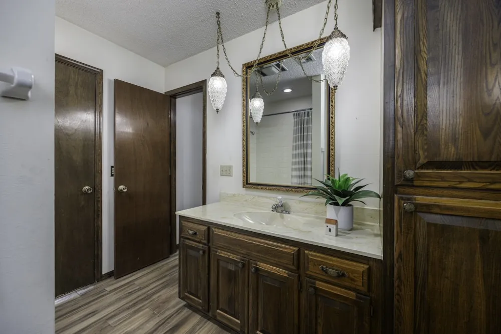 2918 Longridge Lane Bartlesville, OK 74006