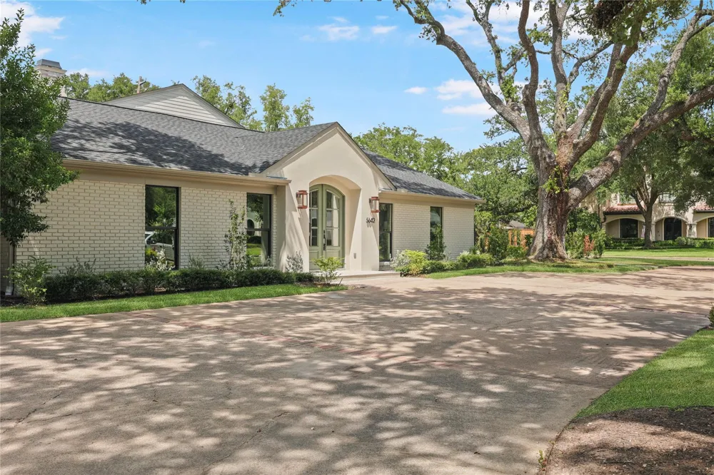 5642 Pine Forest Road Houston, TX 77056