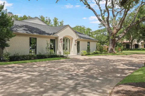 5642 Pine Forest Road