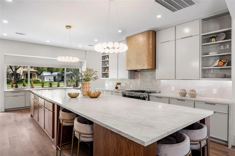 5642 Pine Forest Road Houston, TX 77056