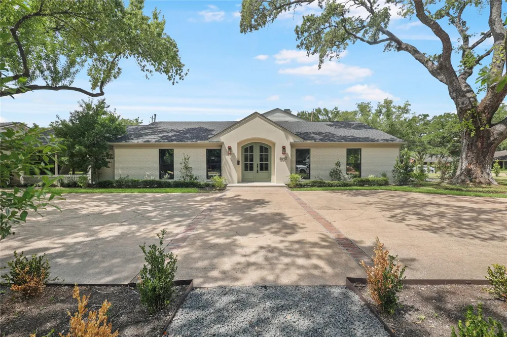 5642 Pine Forest Road Houston, TX 77056
