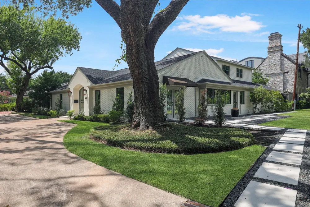 5642 Pine Forest Road Houston, TX 77056