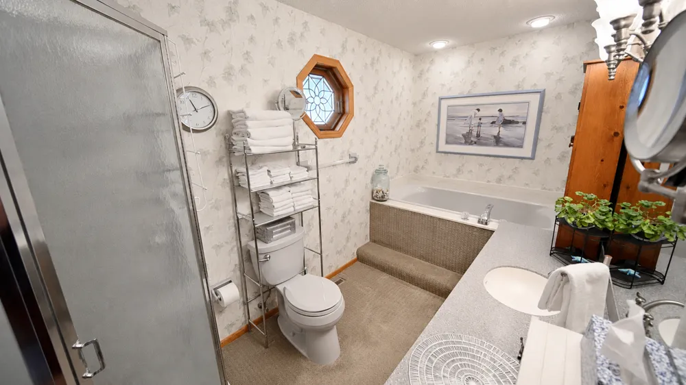 940 Douglas Court Anoka, MN 55303