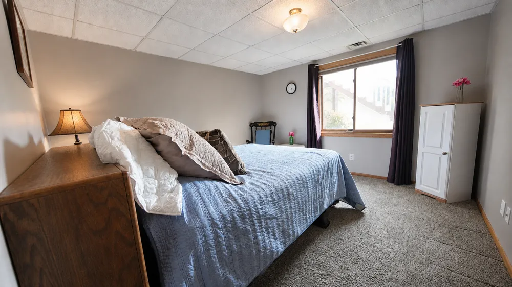 940 Douglas Court Anoka, MN 55303