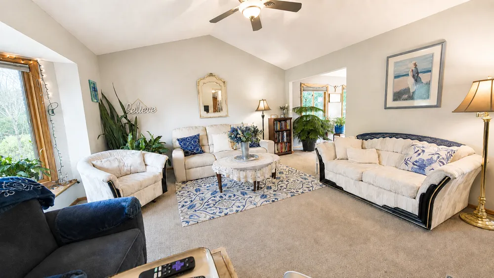 940 Douglas Court Anoka, MN 55303
