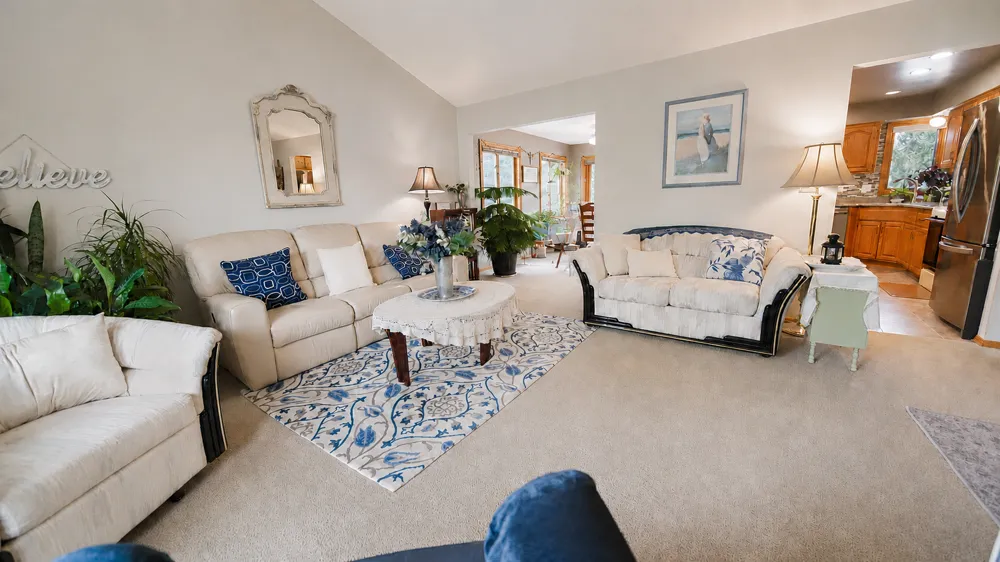 940 Douglas Court Anoka, MN 55303