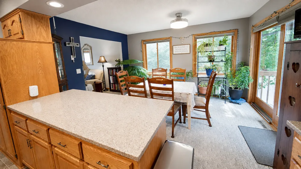 940 Douglas Court Anoka, MN 55303