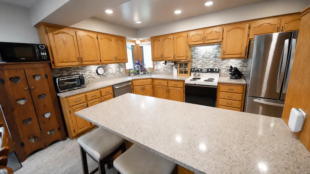 940 Douglas Court Anoka, MN 55303