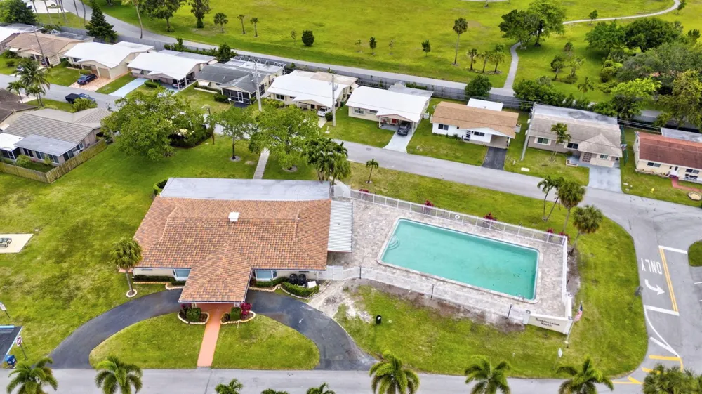 4901 NW 27th Way Tamarac, FL 33309