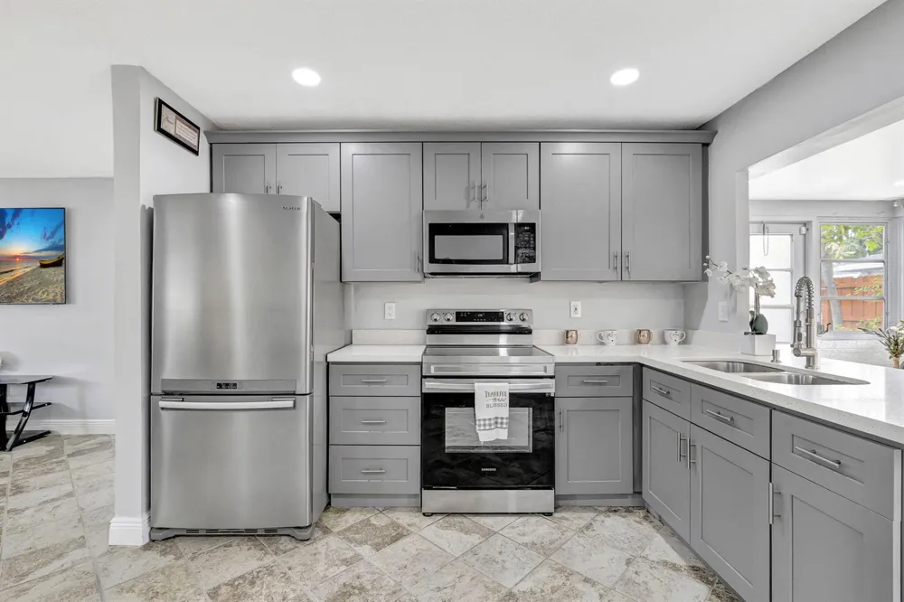 4901 NW 27th Way Tamarac, FL 33309