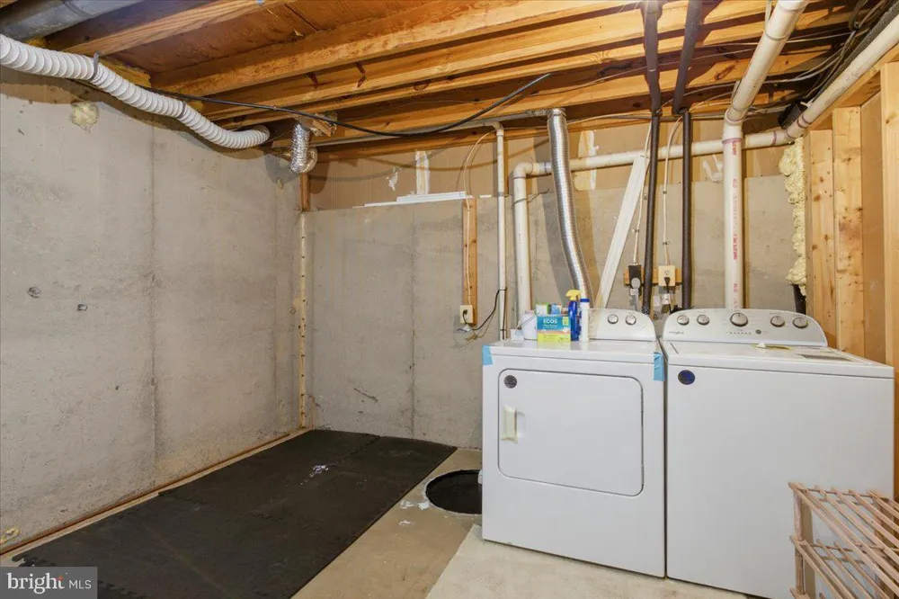 508 PALMSPRING DRIVE Gaithersburg, MD 20878