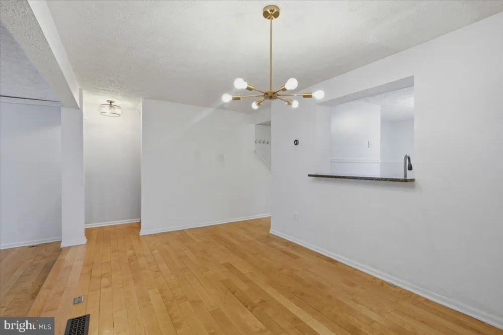 508 PALMSPRING DRIVE Gaithersburg, MD 20878