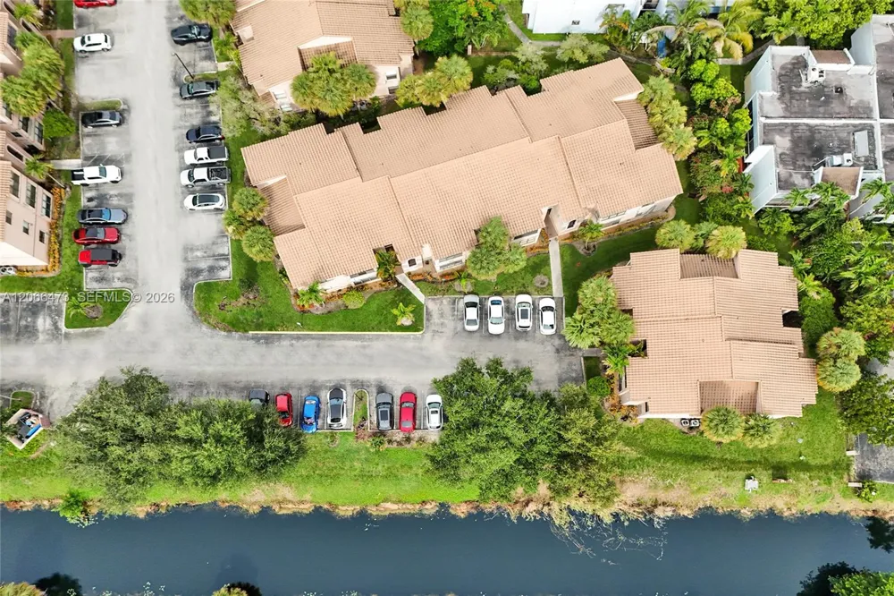 2796 S University Dr #2201 Davie, FL 33328
