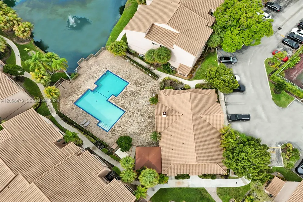 2796 S University Dr #2201 Davie, FL 33328