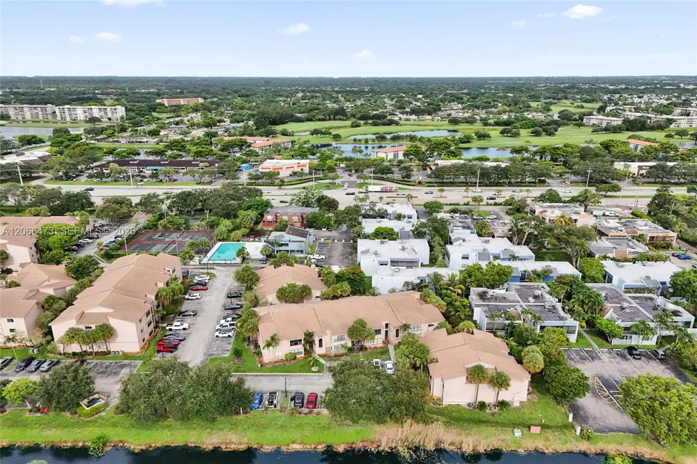 2796 S University Dr #2201 Davie, FL 33328