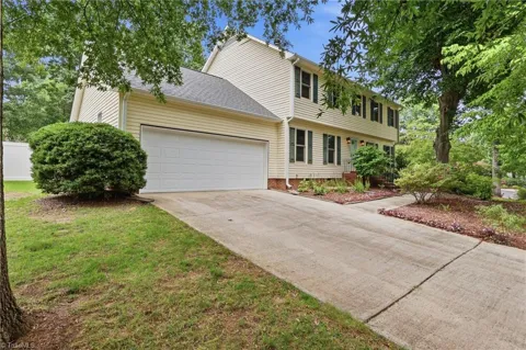 905 Northshore Court