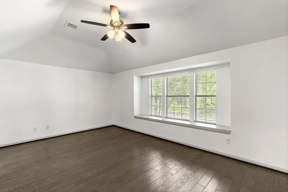 39 W Tallowberry Drive The Woodlands, TX 77381