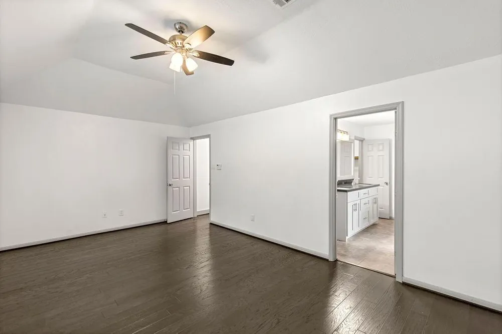 39 W Tallowberry Drive The Woodlands, TX 77381
