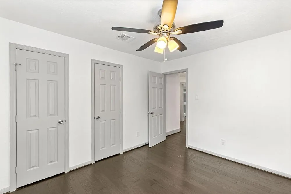 39 W Tallowberry Drive The Woodlands, TX 77381