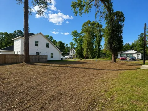 16721 E Ivanhoe