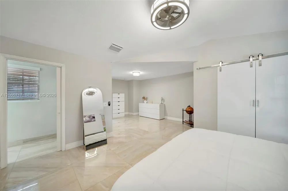 12127 NW 9th Dr Coral Springs, FL 33071