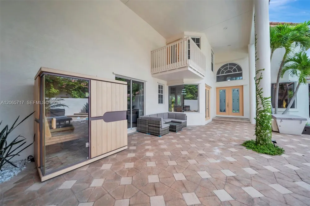12127 NW 9th Dr Coral Springs, FL 33071
