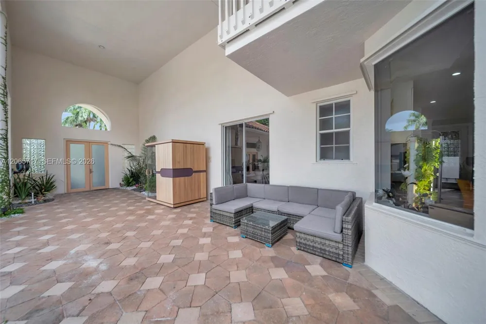 12127 NW 9th Dr Coral Springs, FL 33071