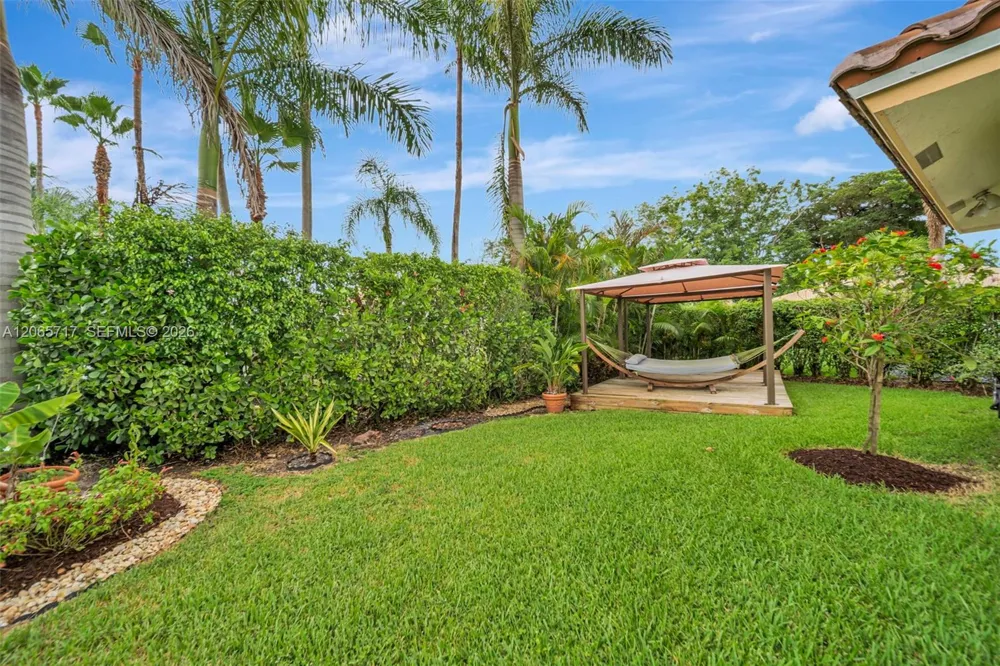 12127 NW 9th Dr Coral Springs, FL 33071