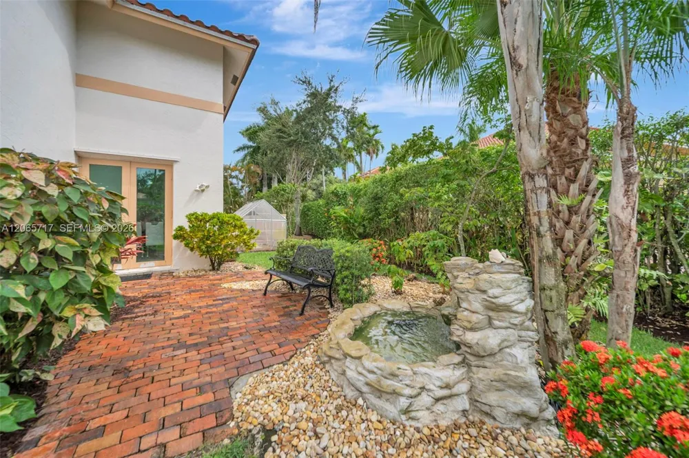 12127 NW 9th Dr Coral Springs, FL 33071
