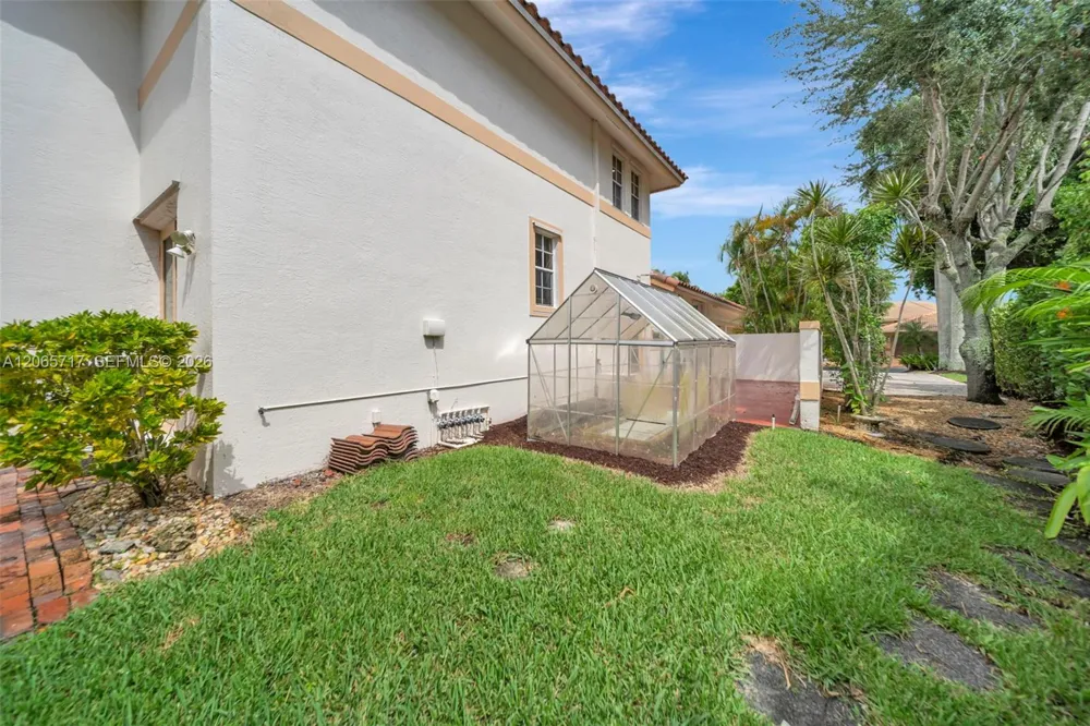 12127 NW 9th Dr Coral Springs, FL 33071