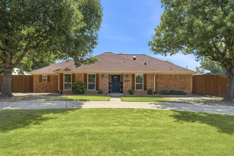 220 Dale Drive