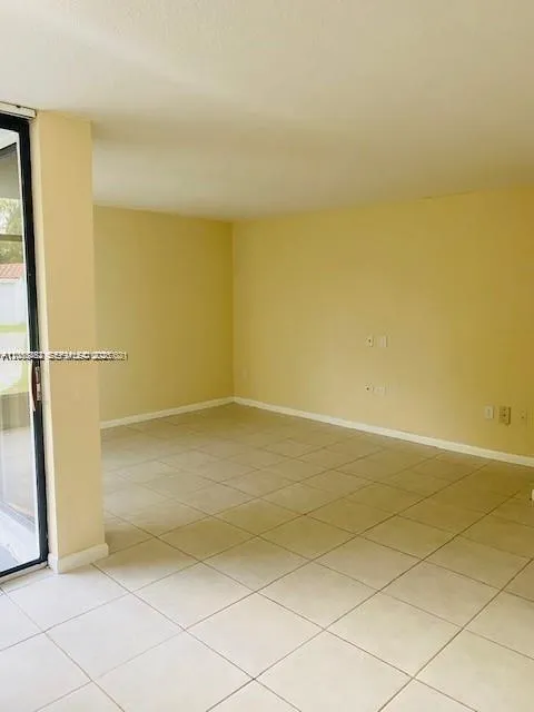8255 SW 152nd Ave #E-112 Miami, FL 33193