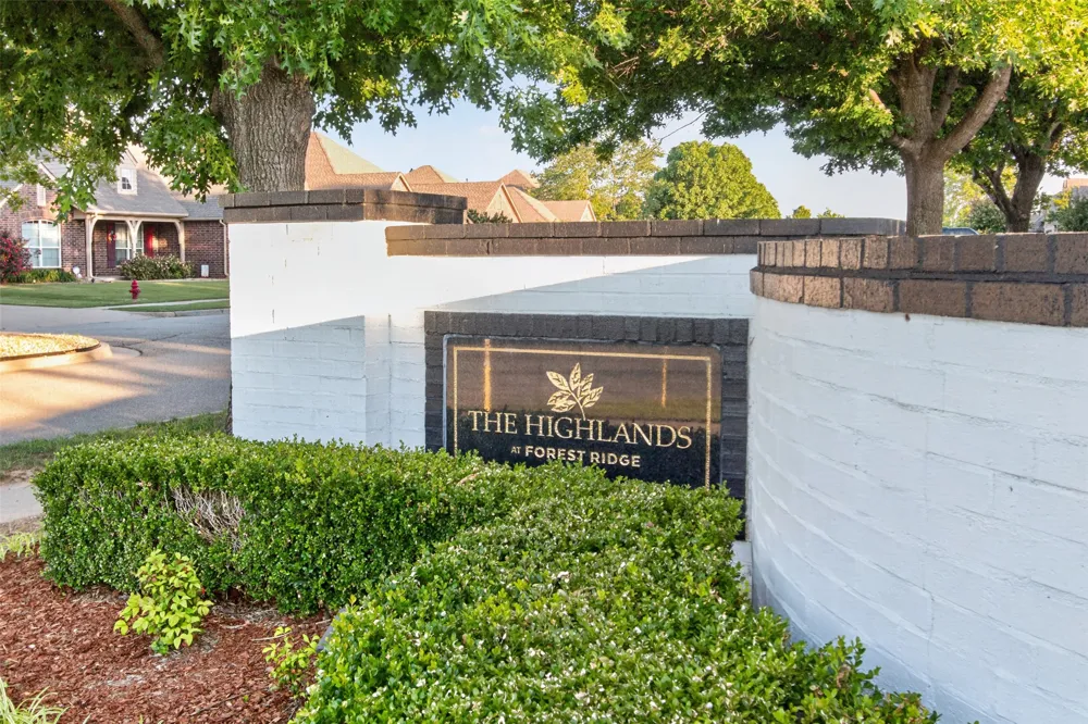 1004 S 75th Street Broken Arrow, OK 74014