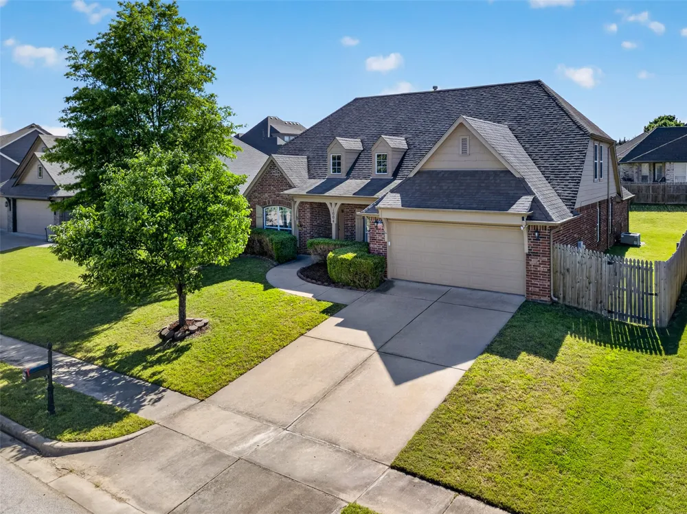 1004 S 75th Street Broken Arrow, OK 74014