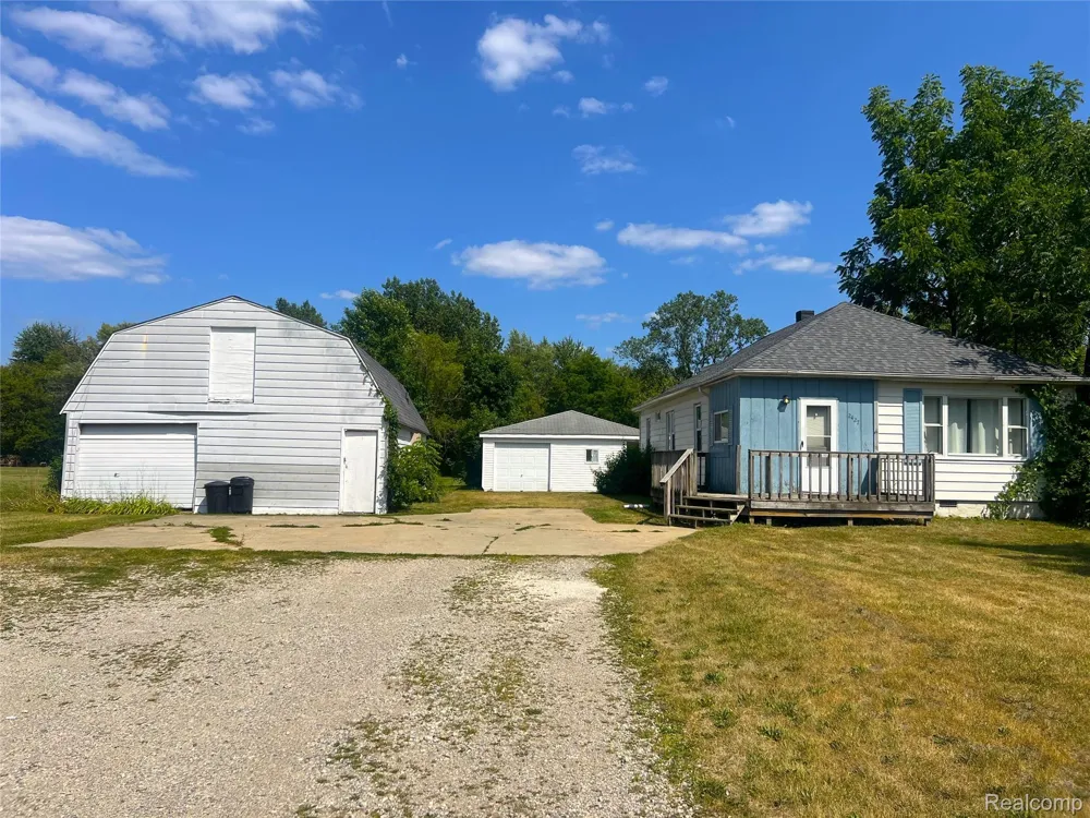 2427 S Vassar Road Davison Township, MI 48423