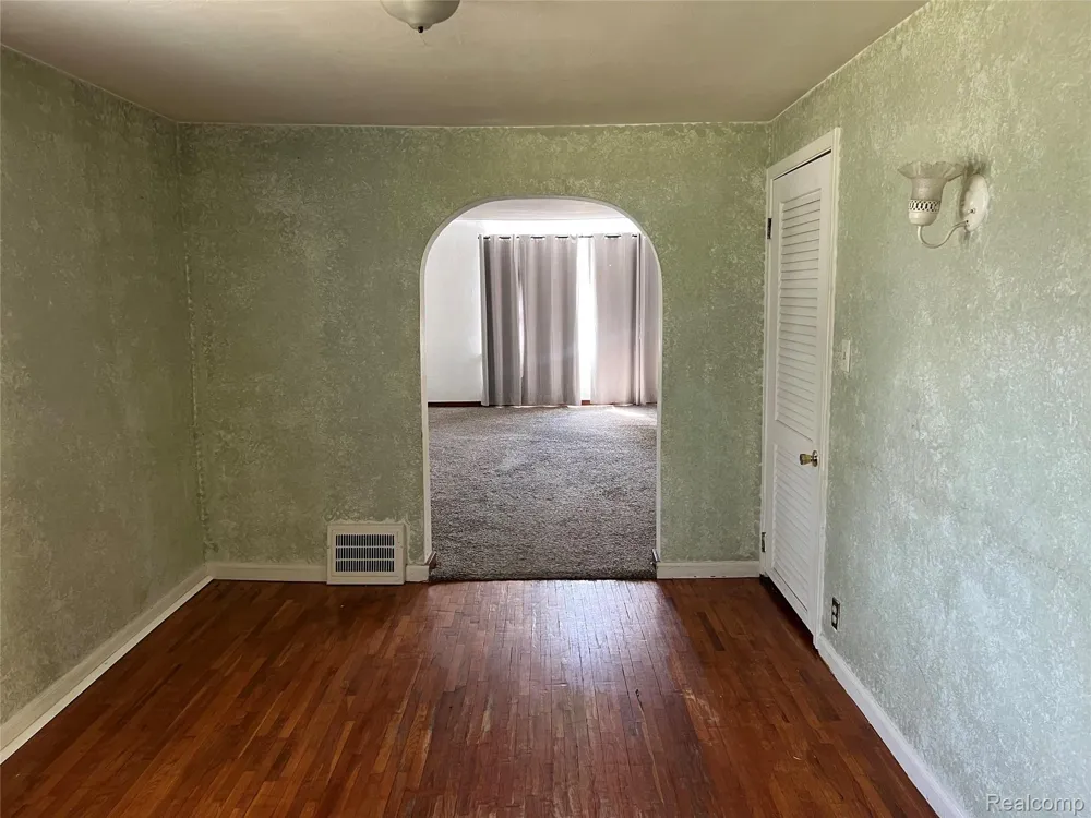 2427 S Vassar Road Davison Township, MI 48423