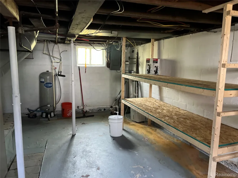 2427 S Vassar Road Davison Township, MI 48423