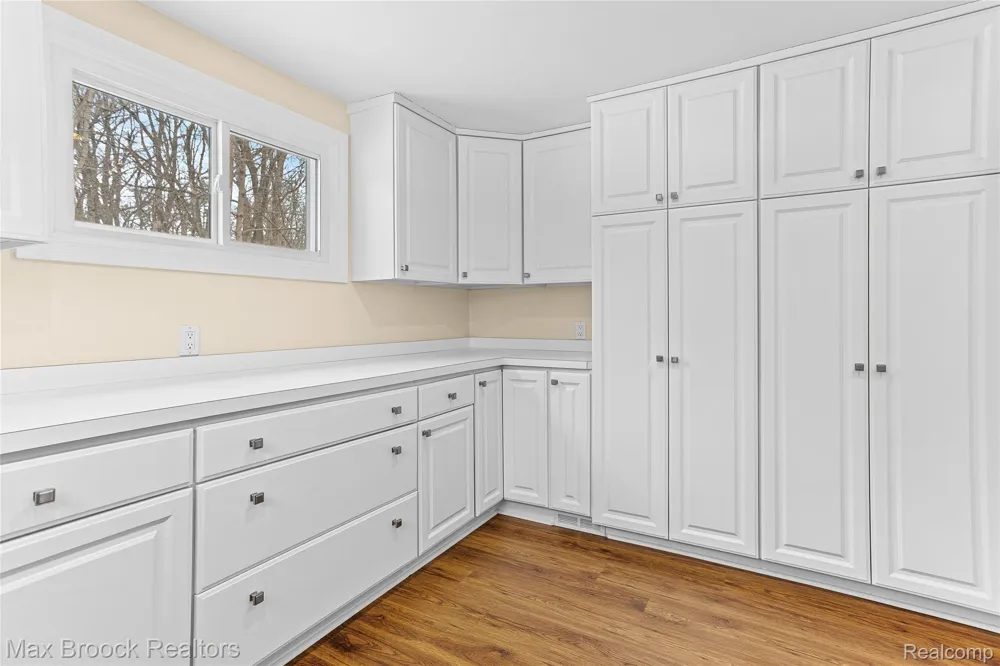 25933 Hersheyvale Drive Franklin Village, MI 48025