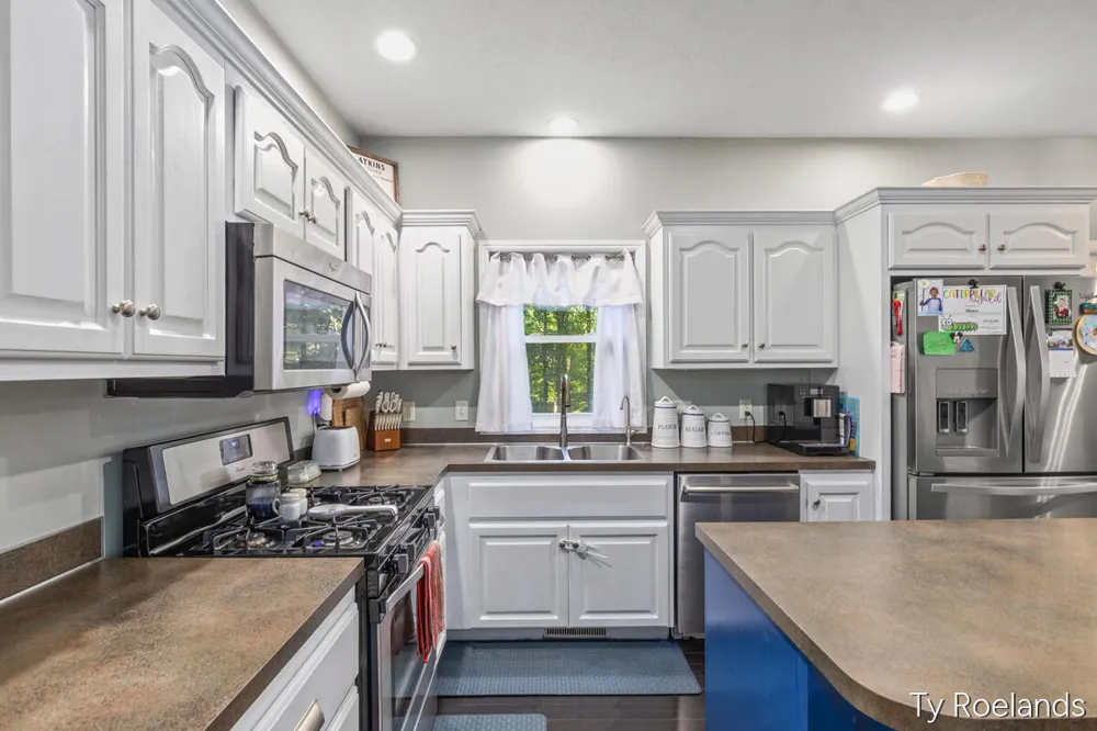 99 Radny Drive SE Lowell, MI 49331