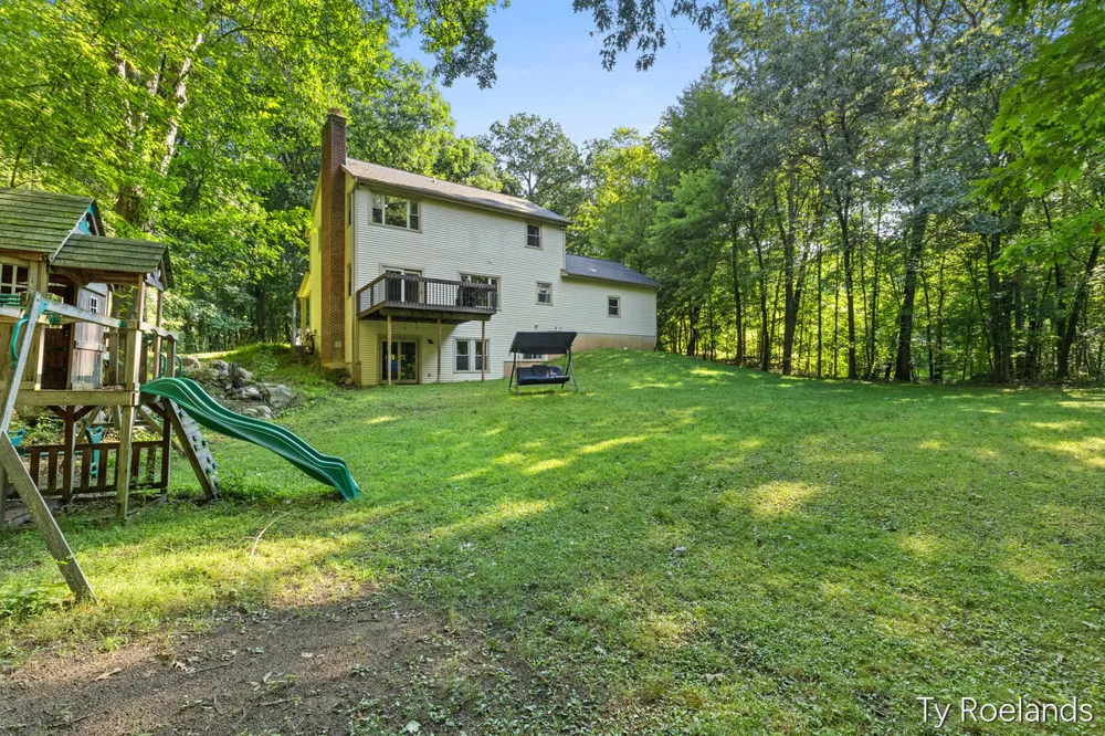 99 Radny Drive SE Lowell, MI 49331
