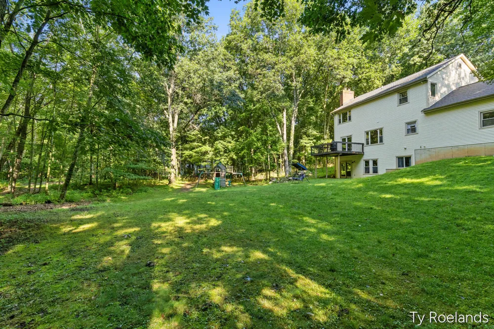 99 Radny Drive SE Lowell, MI 49331
