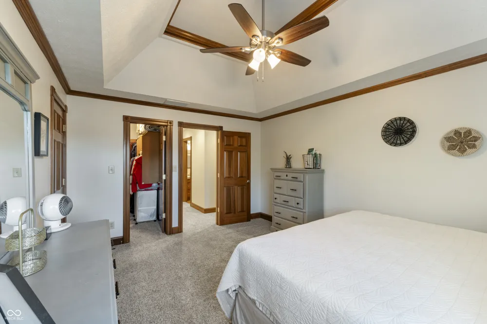 1187 Forest Commons Drive Avon, IN 46123