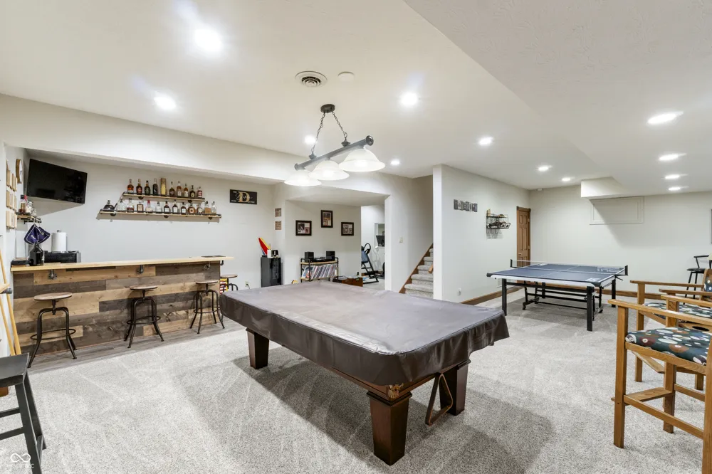 1187 Forest Commons Drive Avon, IN 46123
