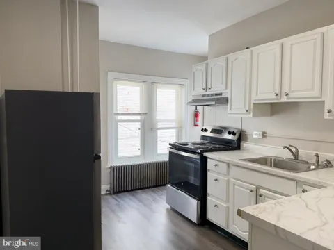 332 CHESTNUT STREET #2