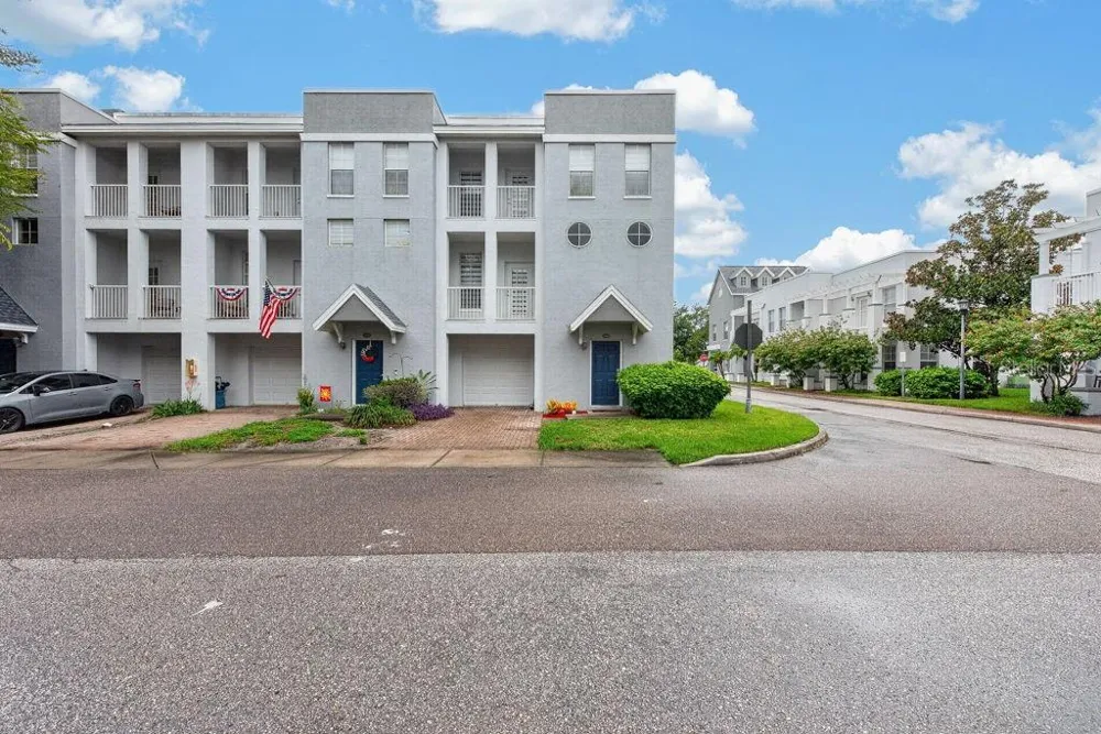 4546 BAY SPRING COURT Tampa, FL 33611